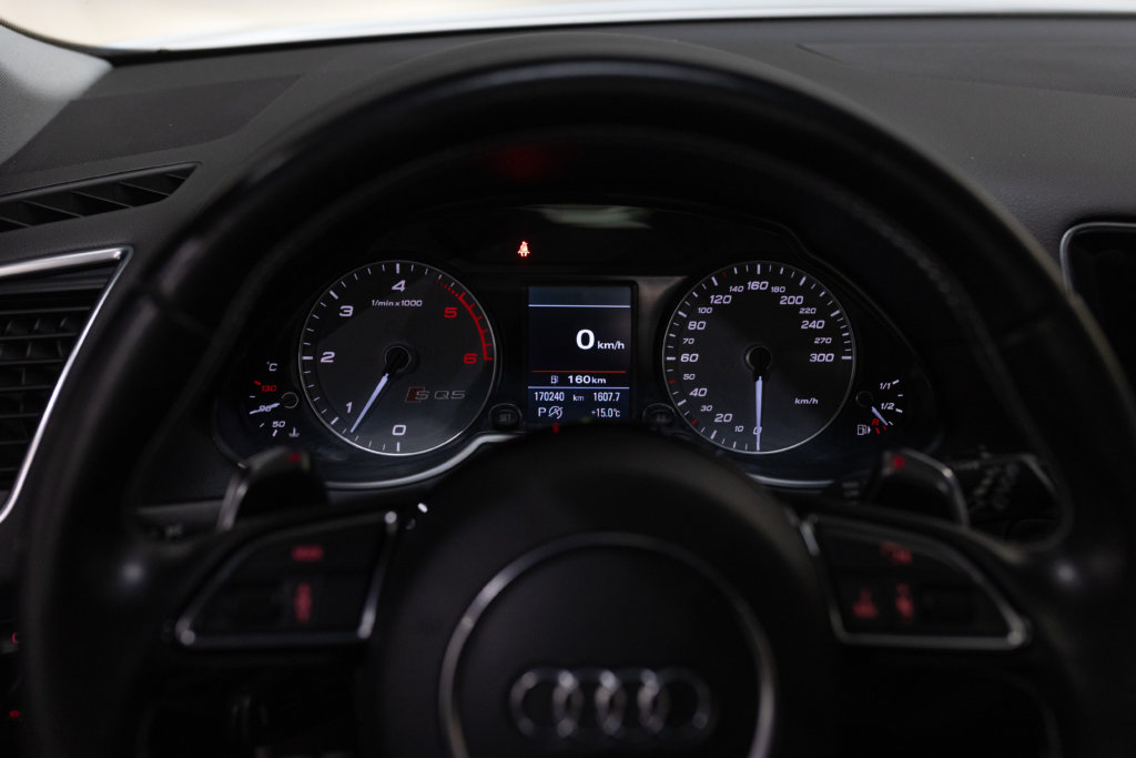 SQ5 Blanc Kerim Interieur 56
