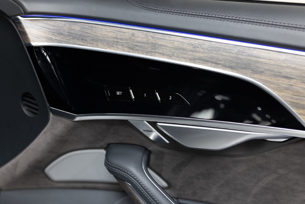 Audi A8L Grise Interieur 14