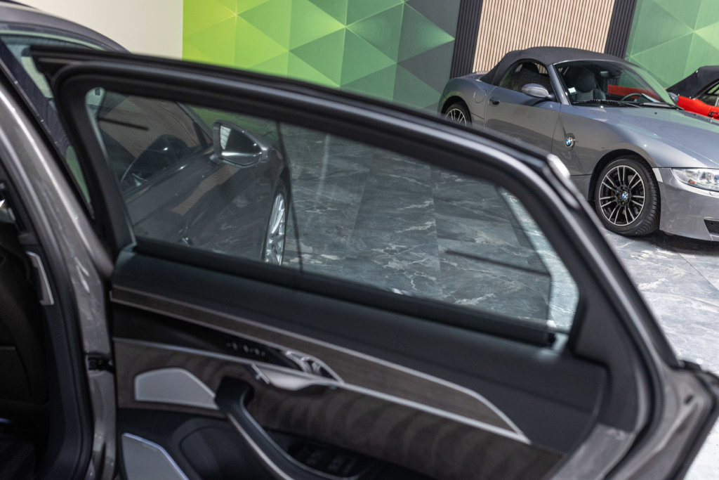 Audi A8L Grise Interieur 44
