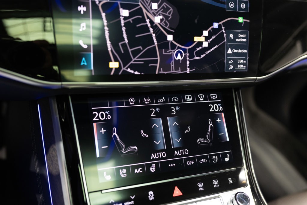 Audi A8L Grise Interieur 59