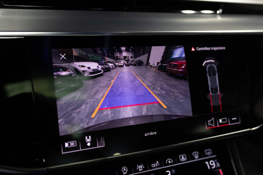 Audi A8L Grise Interieur 70