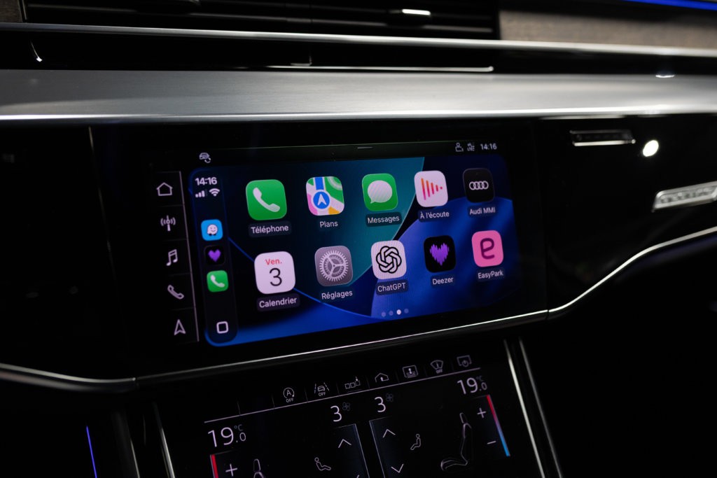 Audi A8L Grise Interieur 82