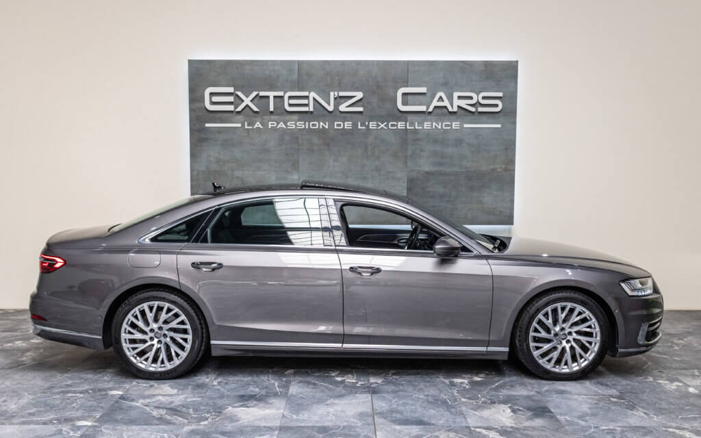 Audi A8L Grise lateral