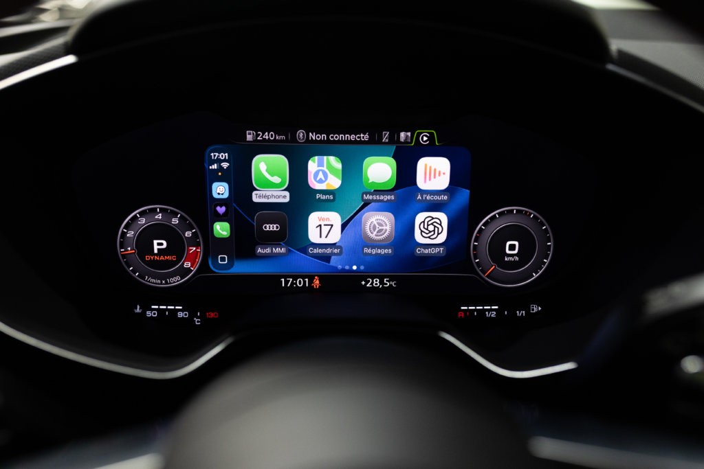 Audi TT RS Noir CarPlay