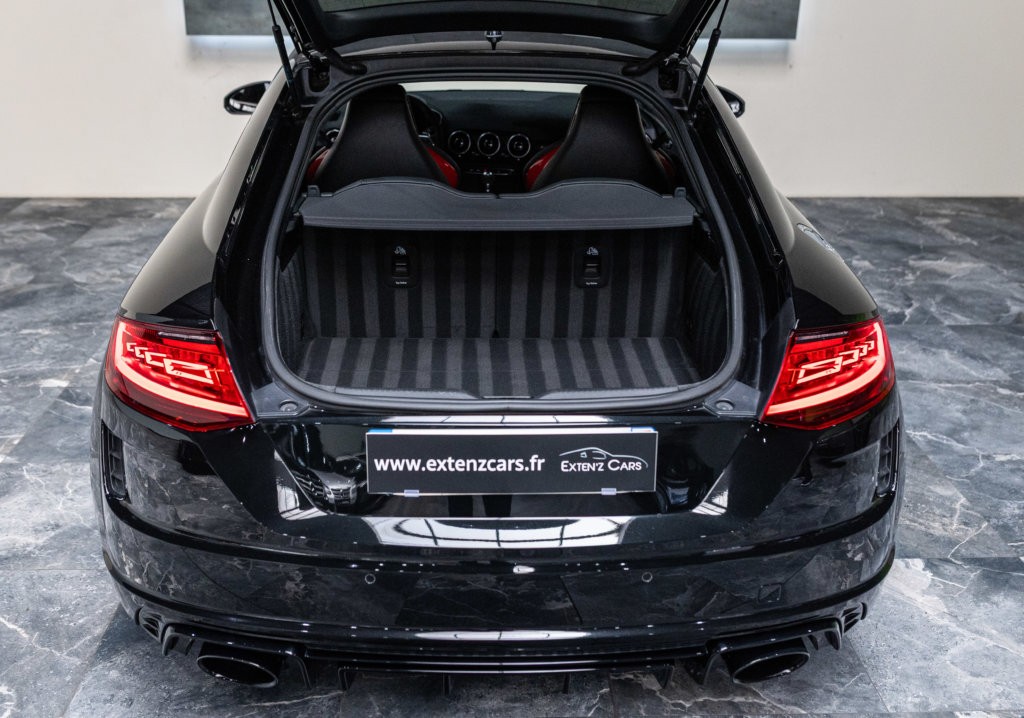 Audi TT RS Noir Coffre