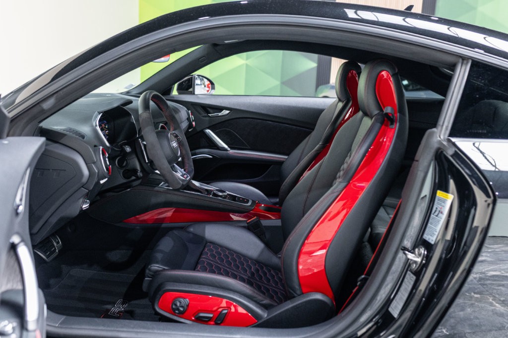 Audi TT RS Noir Interieur