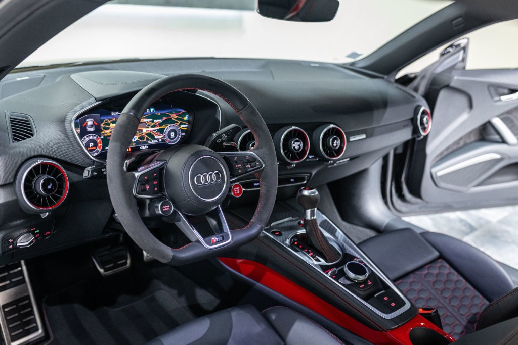 Audi TT RS Noir Interieur 17