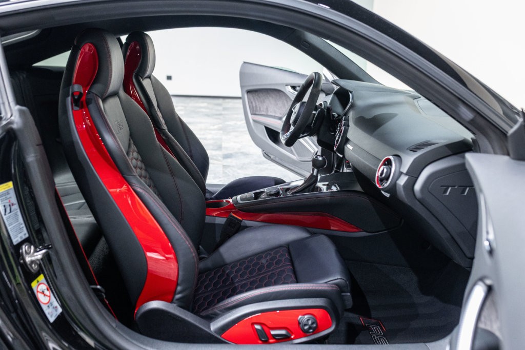 Audi TT RS Noir Interieur 18