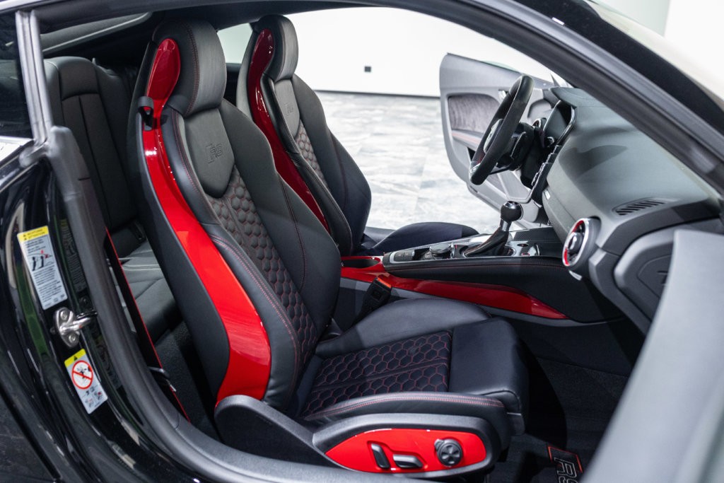 Audi TT RS Noir Interieur 19