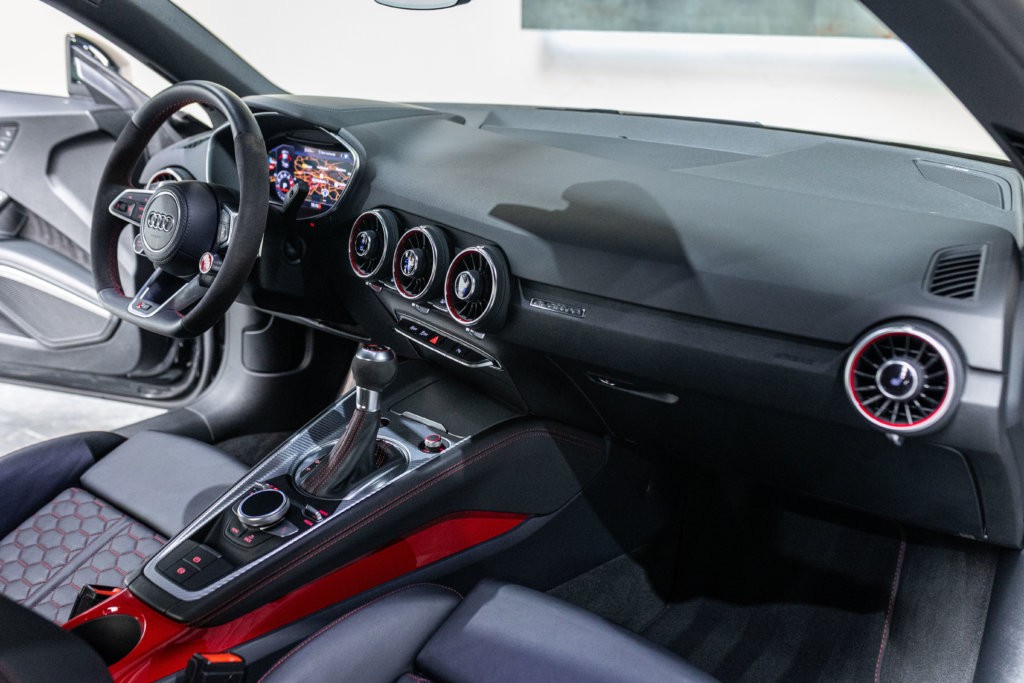 Audi TT RS Noir Interieur 20
