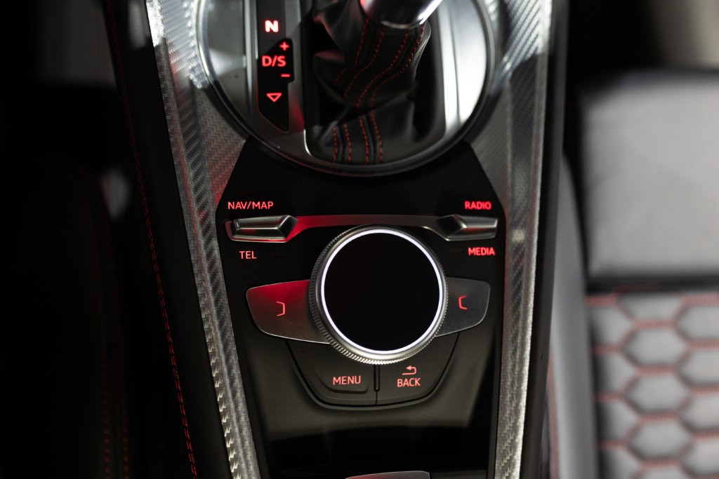 Audi TT RS Noir Interieur 37