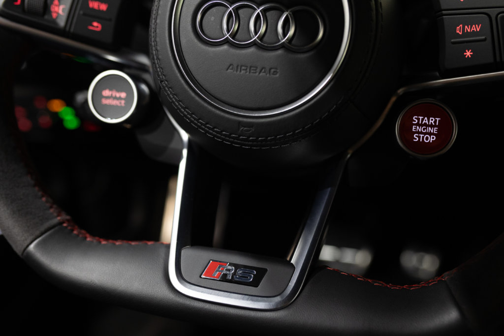 Audi TT RS Noir Interieur 47
