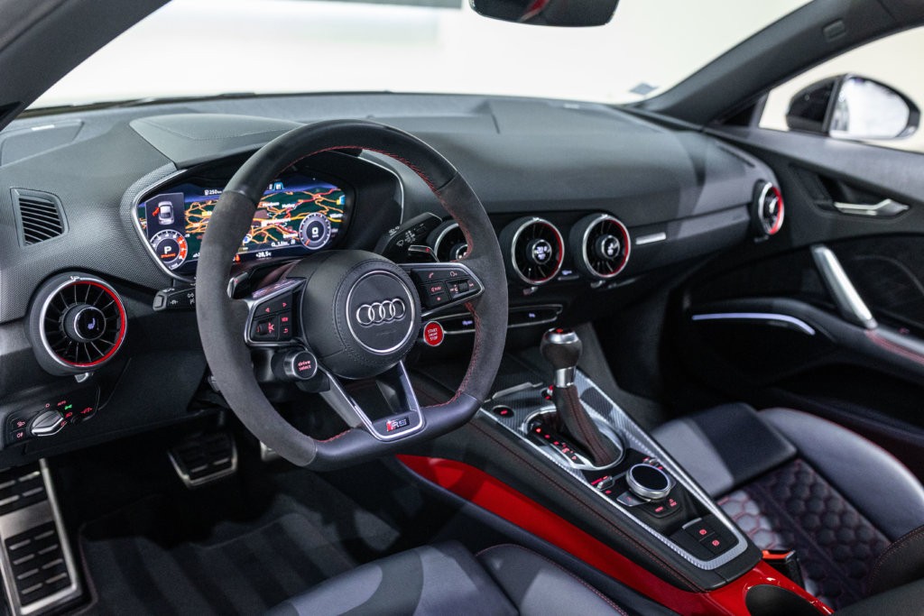 Audi TT RS Noir Interieur 6