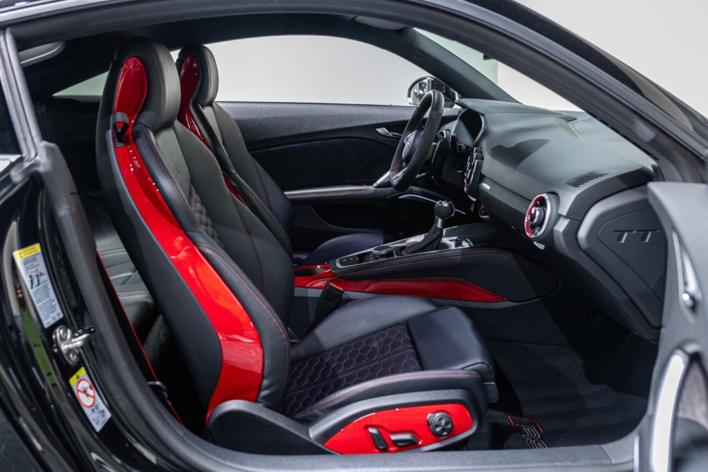 Audi TT RS Noir Interieur 8