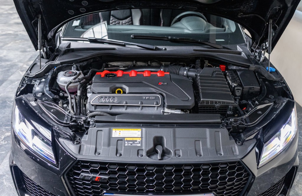 Audi TT RS Noir Moteur 2