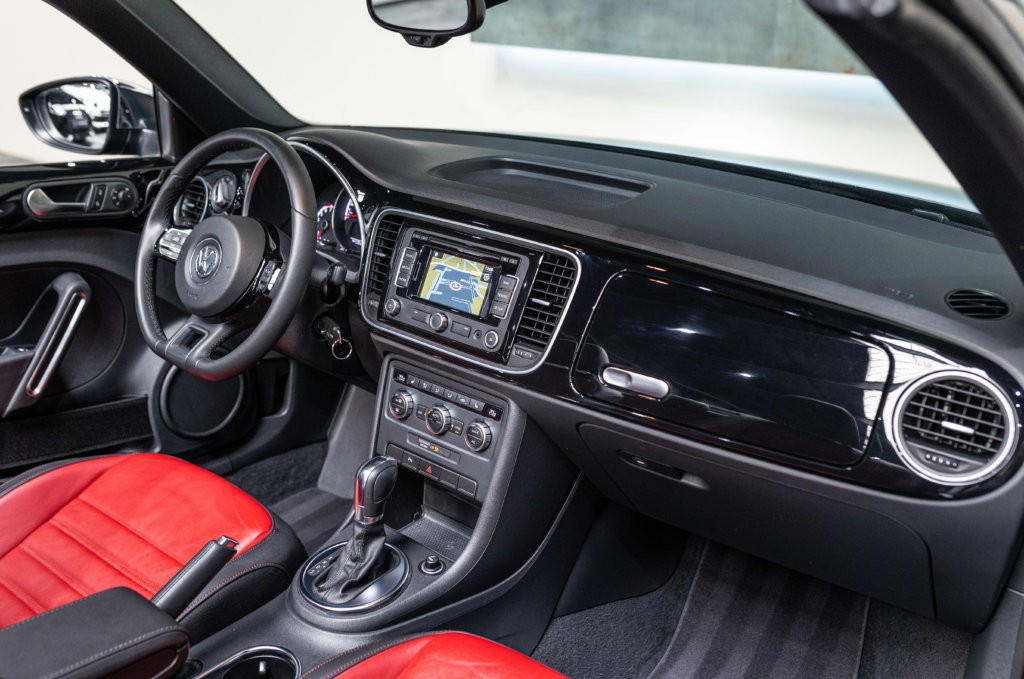 Beetle Cab Noir Interieur 10