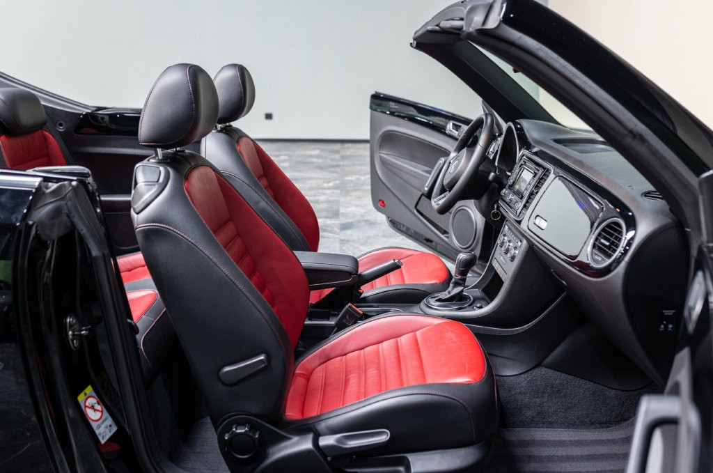 Beetle Cab Noir Interieur 18