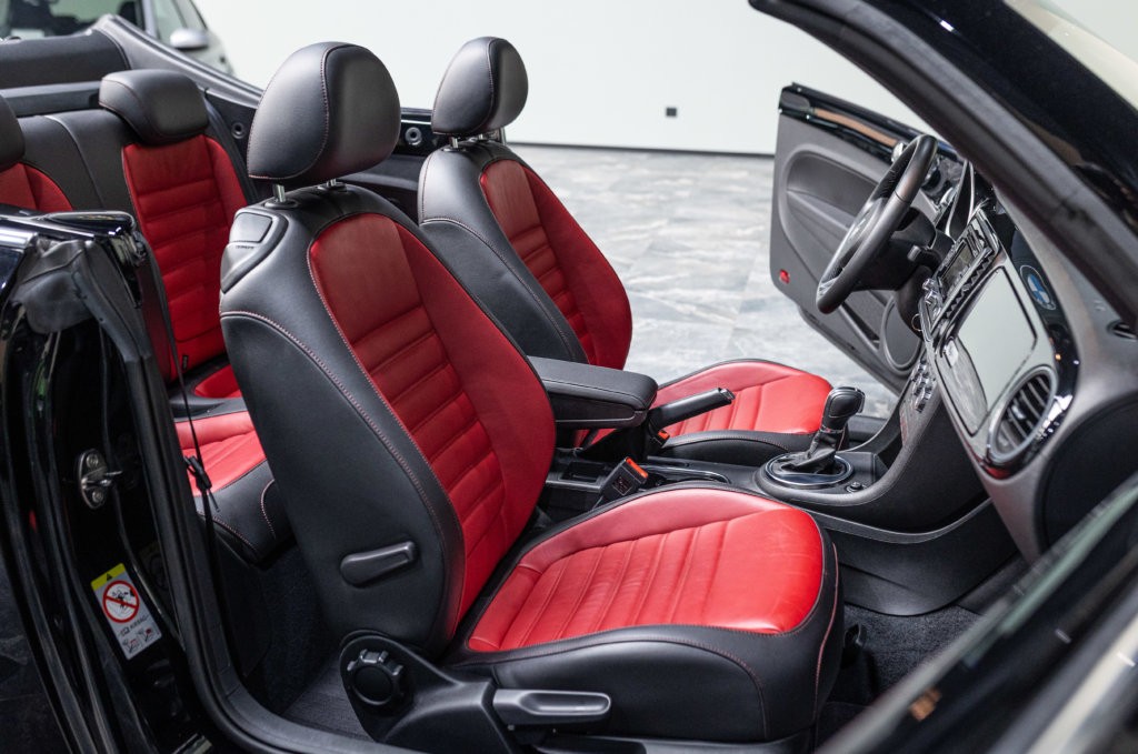 Beetle Cab Noir Interieur 19