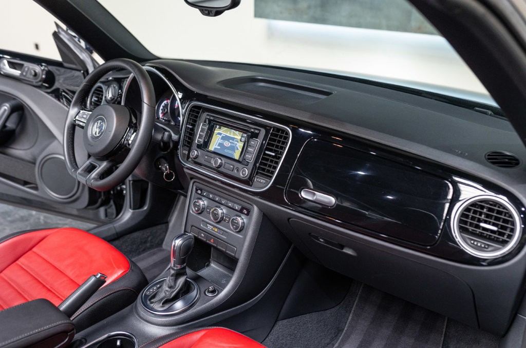 Beetle Cab Noir Interieur 20