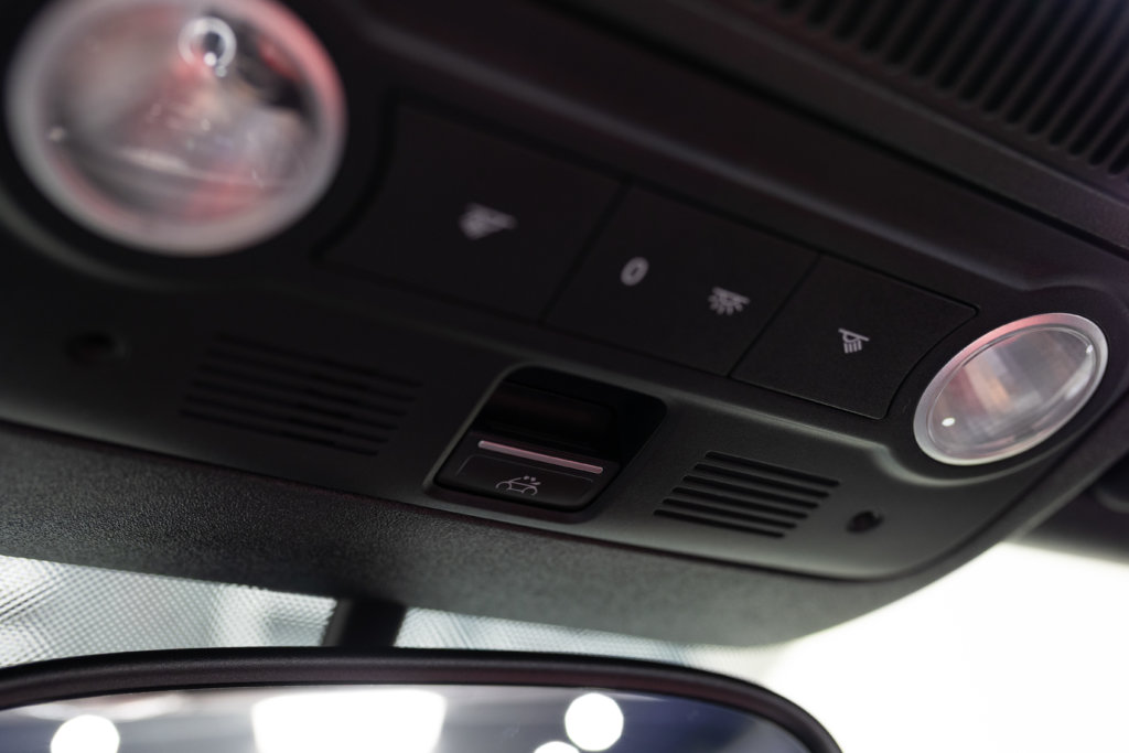 Beetle Cab Noir Interieur 37