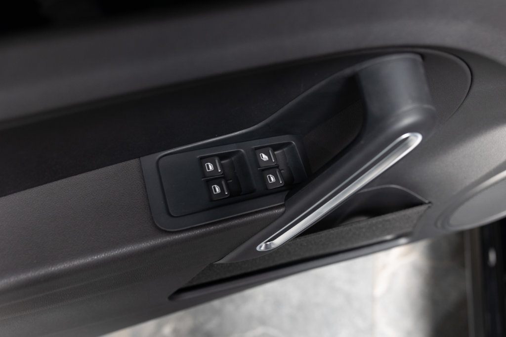 Beetle Cab Noir Interieur 4