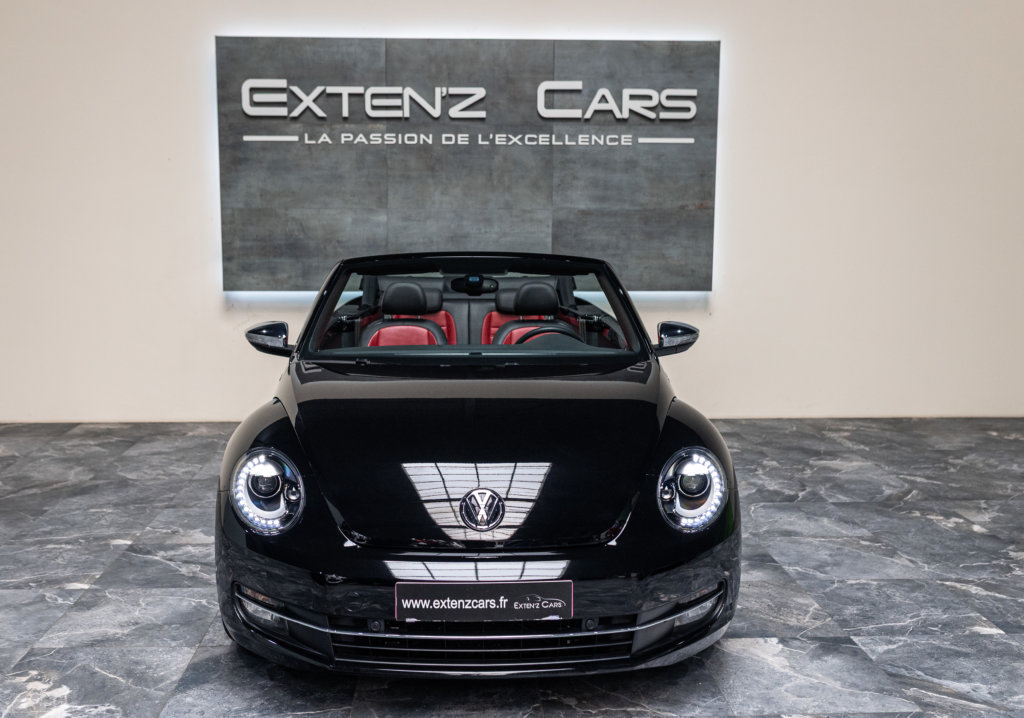 Beetle Cab Noir face