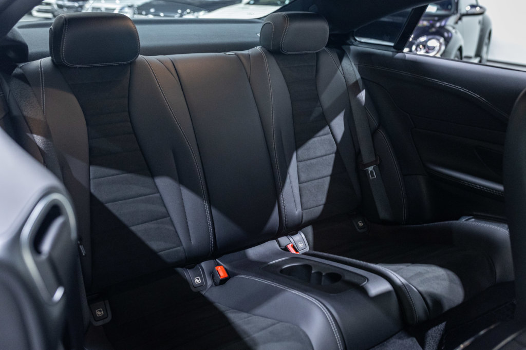 Classe E220D Bleu Interieur 22