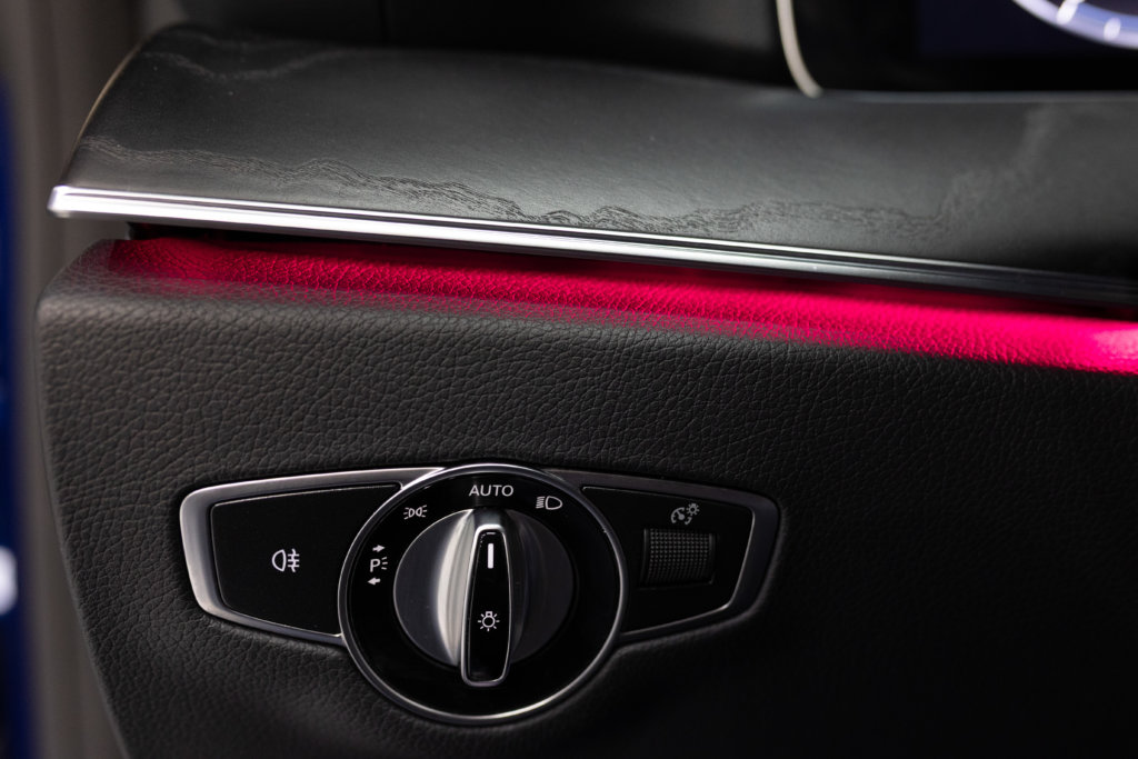 Classe E220D Bleu Interieur 24