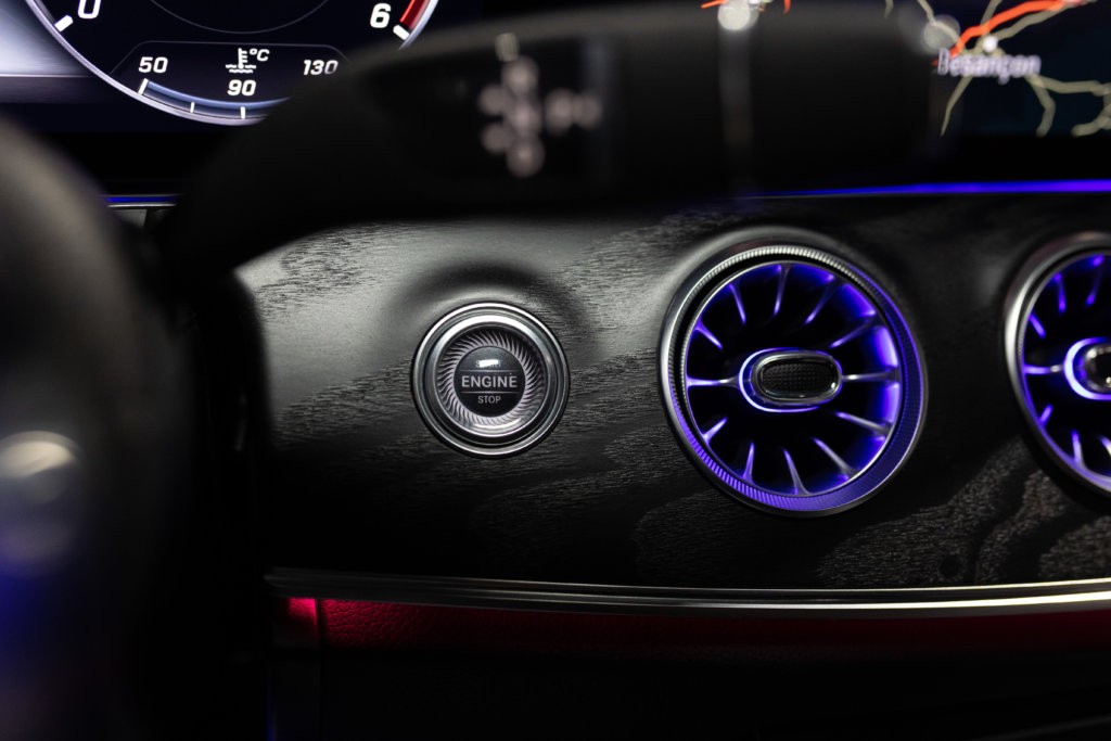 Classe E220D Bleu Interieur 30
