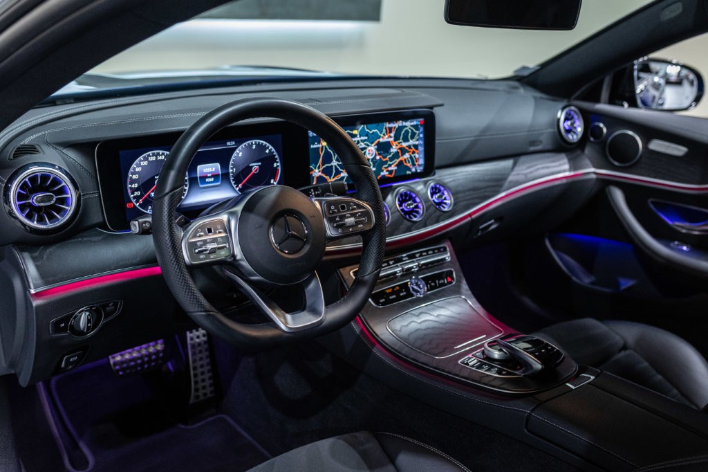 Classe E220D Bleu Interieur 6