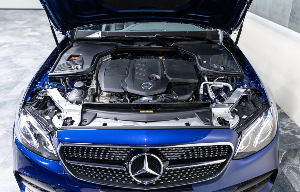 Classe E220D Bleu Moteur 2