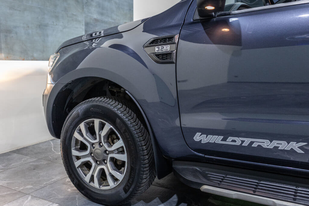 Ford Ranger Gris Interieur 14