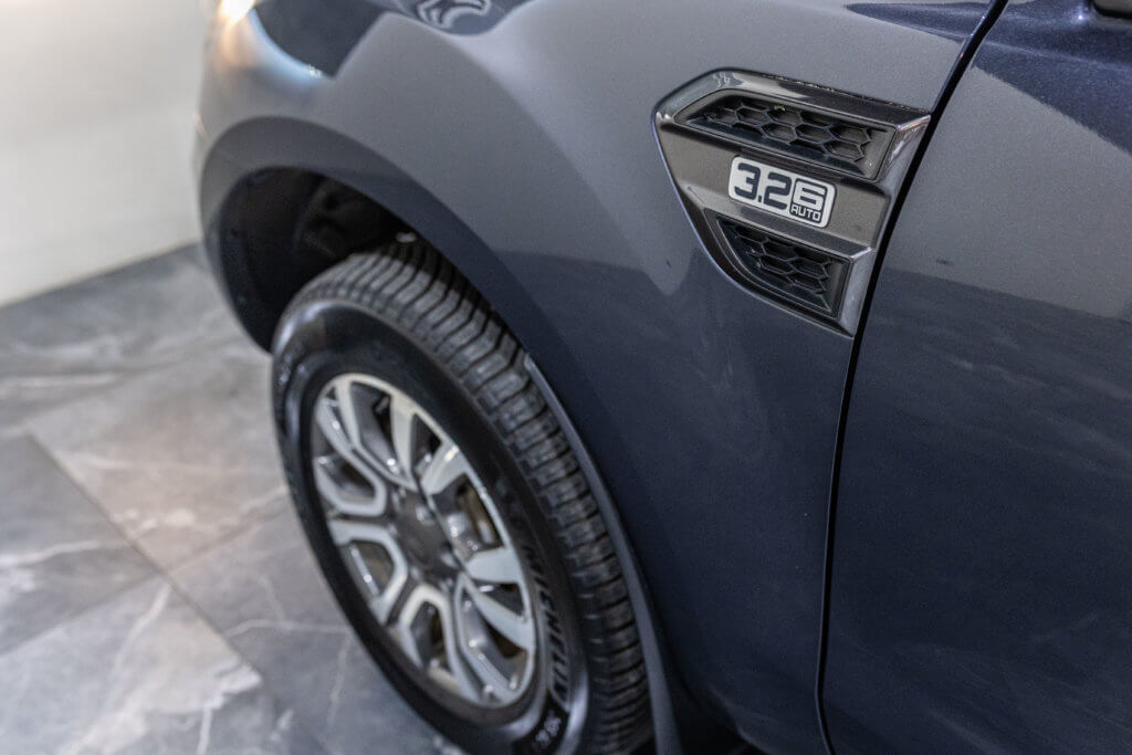 Ford Ranger Gris Interieur 15