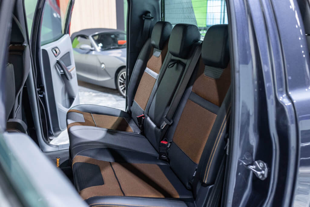 Ford Ranger Gris Interieur 28