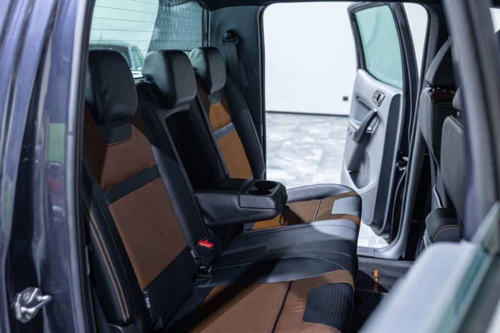 Ford Ranger Gris Interieur 32