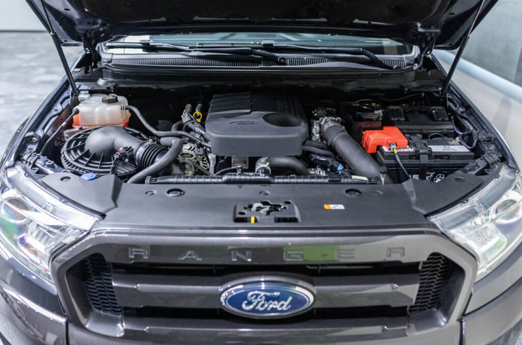 Ford Ranger Gris moteur 2