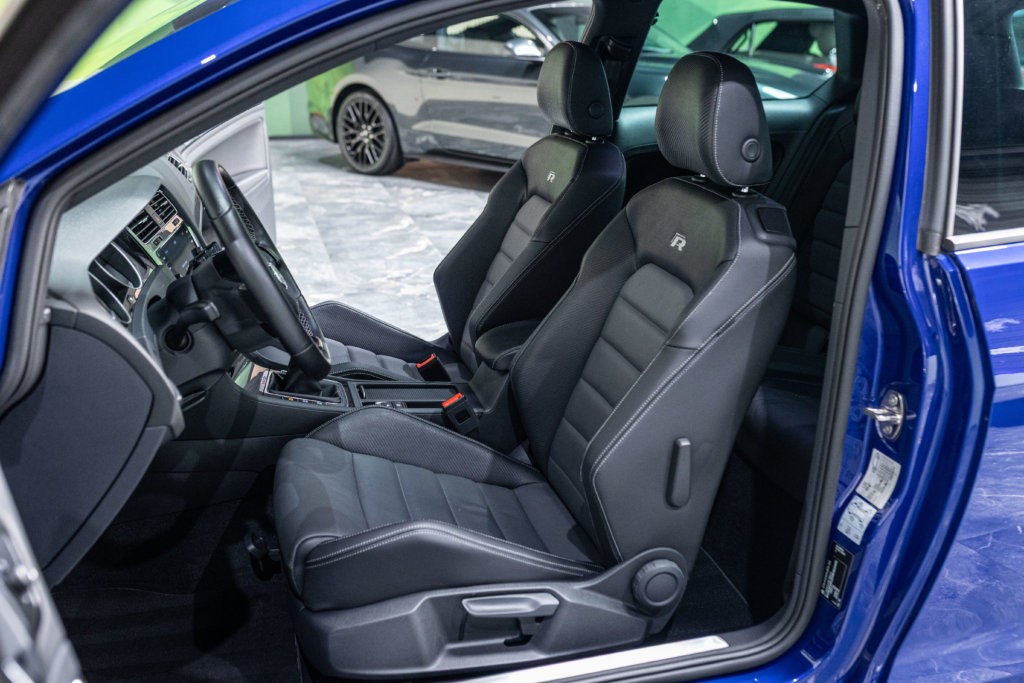 Golf 7 R Bleu Interieur 14