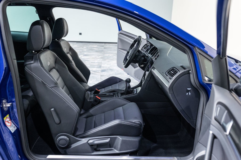 Golf 7 R Bleu Interieur 16