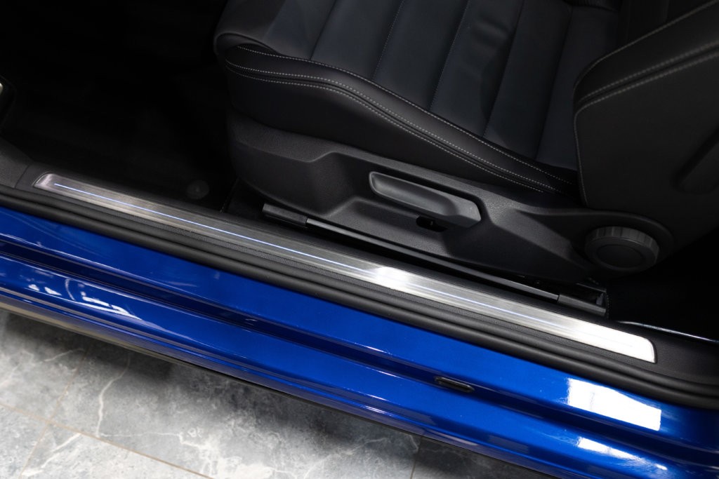 Golf 7 R Bleu Interieur 3