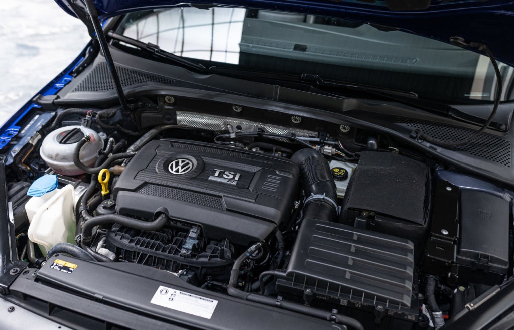 Golf 7 R Bleu Moteur 3