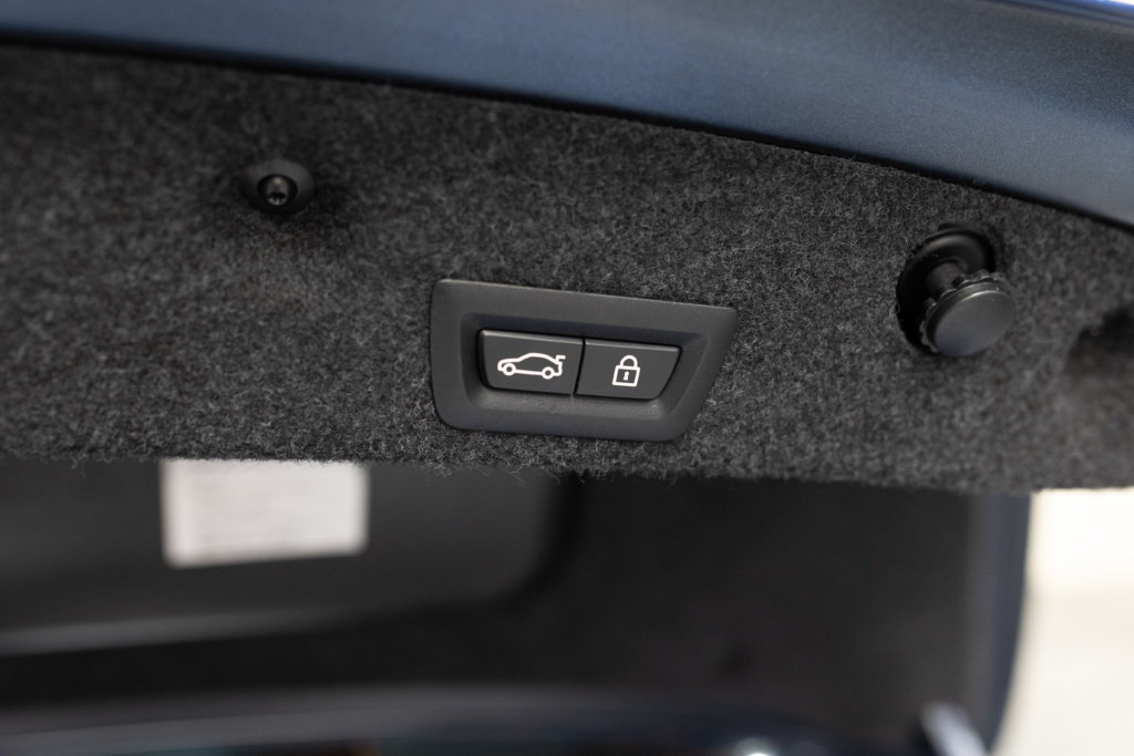 M5 Bleu Japon Coffre 2