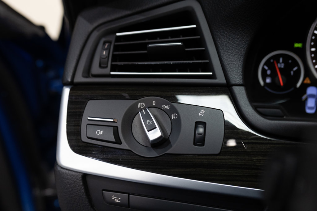 M5 Bleu Japon Interieur 42