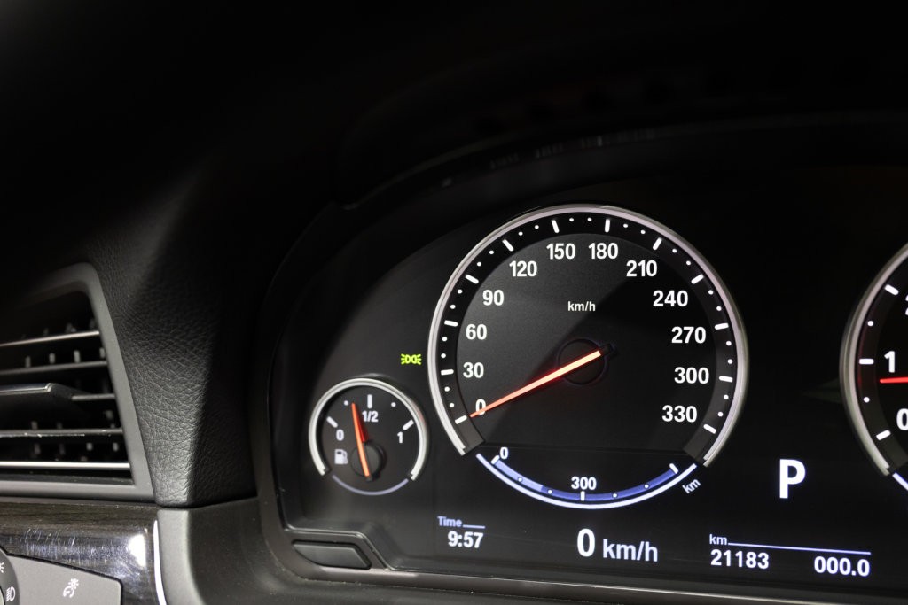 M5 Bleu Japon Interieur 45