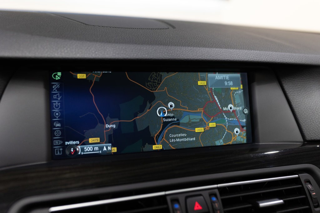 M5 Bleu Japon Interieur 48