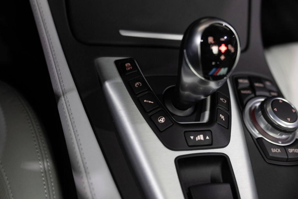 M5 Bleu Japon Interieur 54