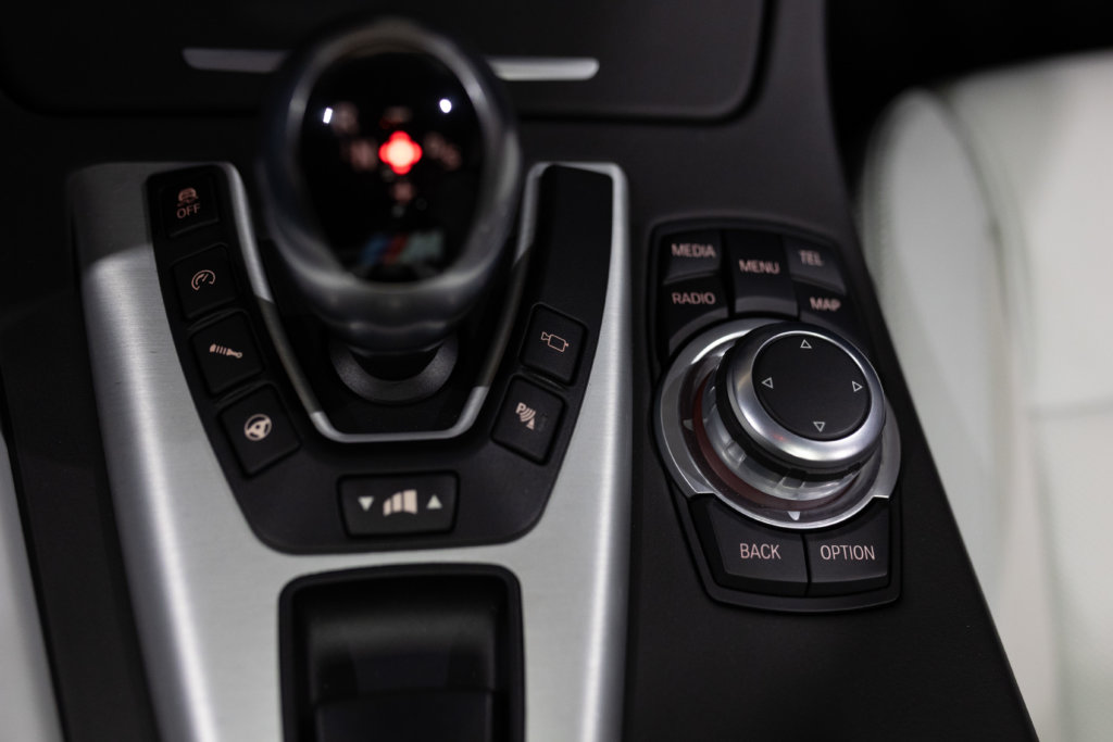 M5 Bleu Japon Interieur 57