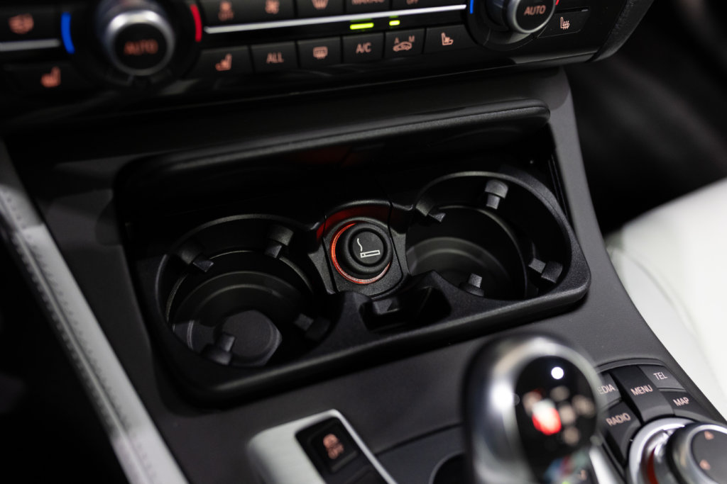 M5 Bleu Japon Interieur 60