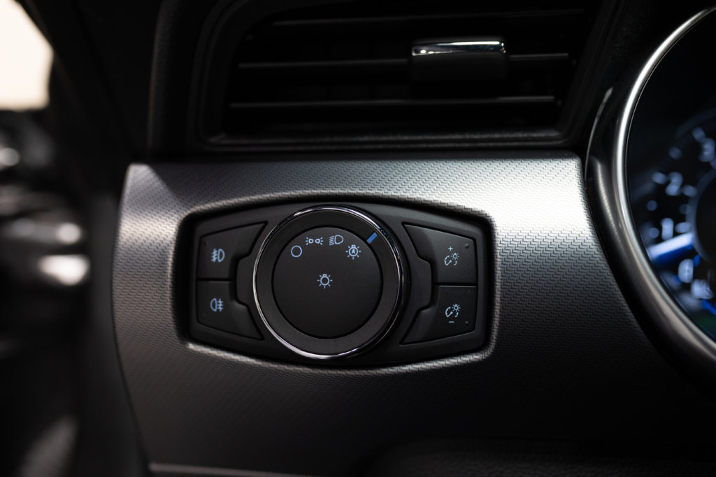 Mustang 2019 Grise Interieur 22