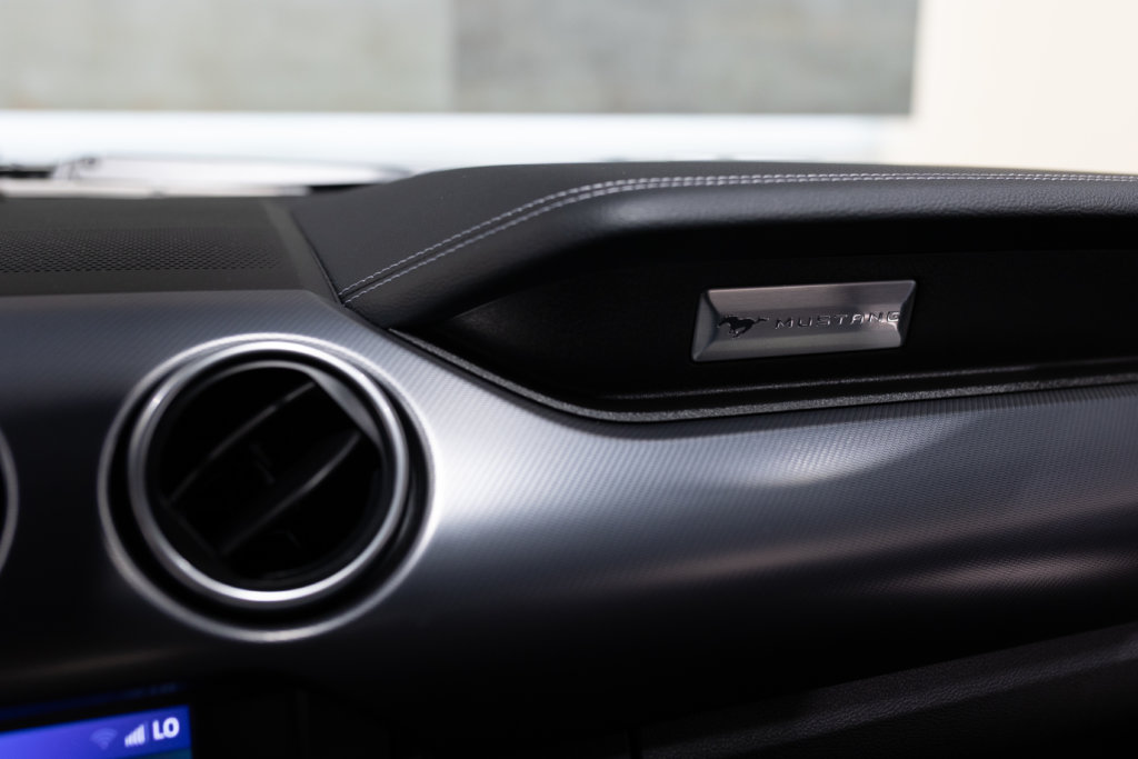 Mustang 2019 Grise Interieur 27