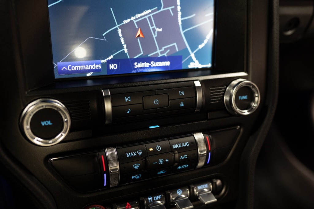 Mustang 2019 Grise Interieur 30